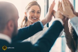تیم سازی چیست؟ تشکیل یک گروه 2 نفره یا بیشتر برای انجام کاری مشخص و نیل به هدفی مشخص را تیم سازی یا به عبارت دیگر تیم بیلدینگ می گویند.